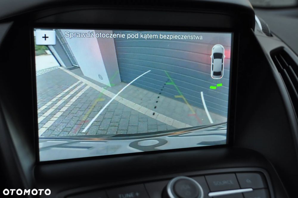 Ford Kuga 2.0 TDCi 2x4 ST-Line - 22