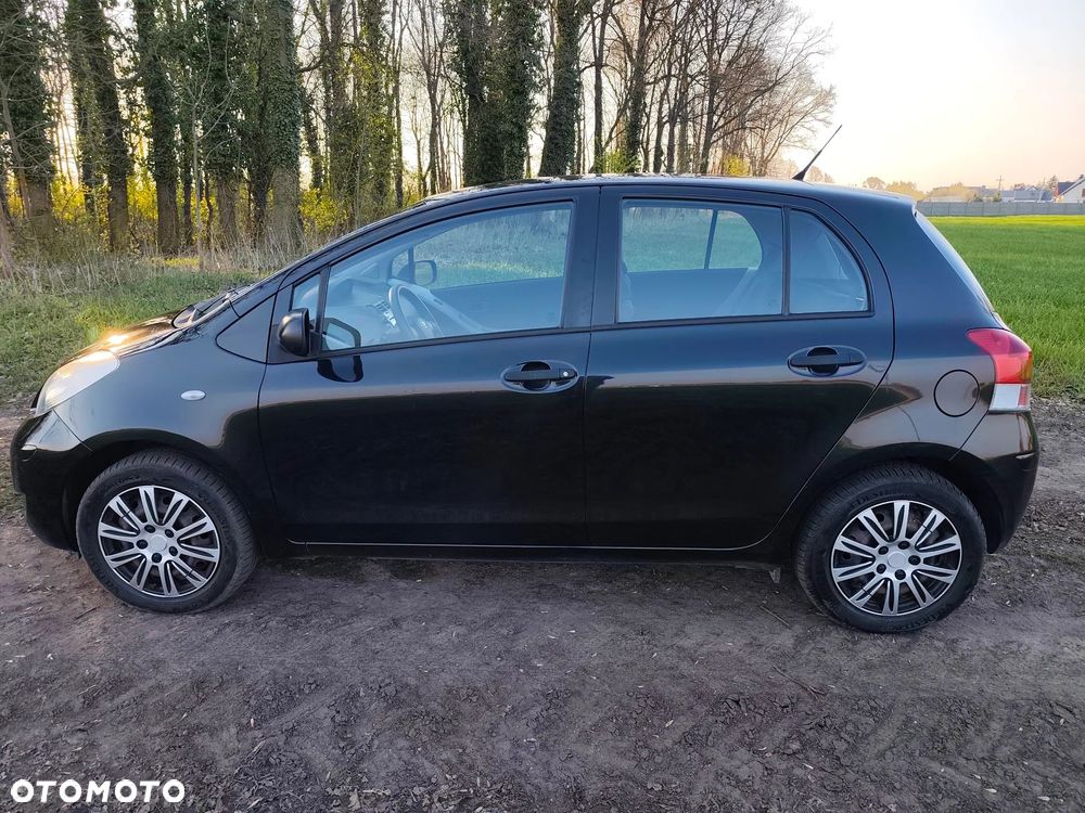 Toyota Yaris 1.0 VVT-i Luna - 19