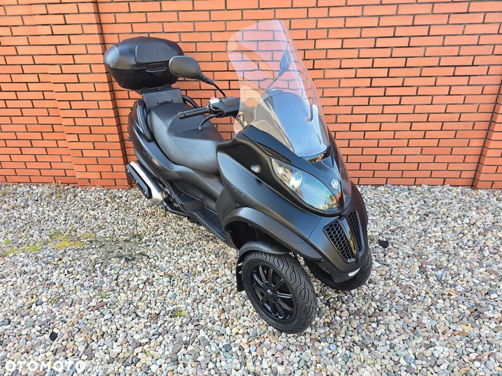 Piaggio MP-3 - 1