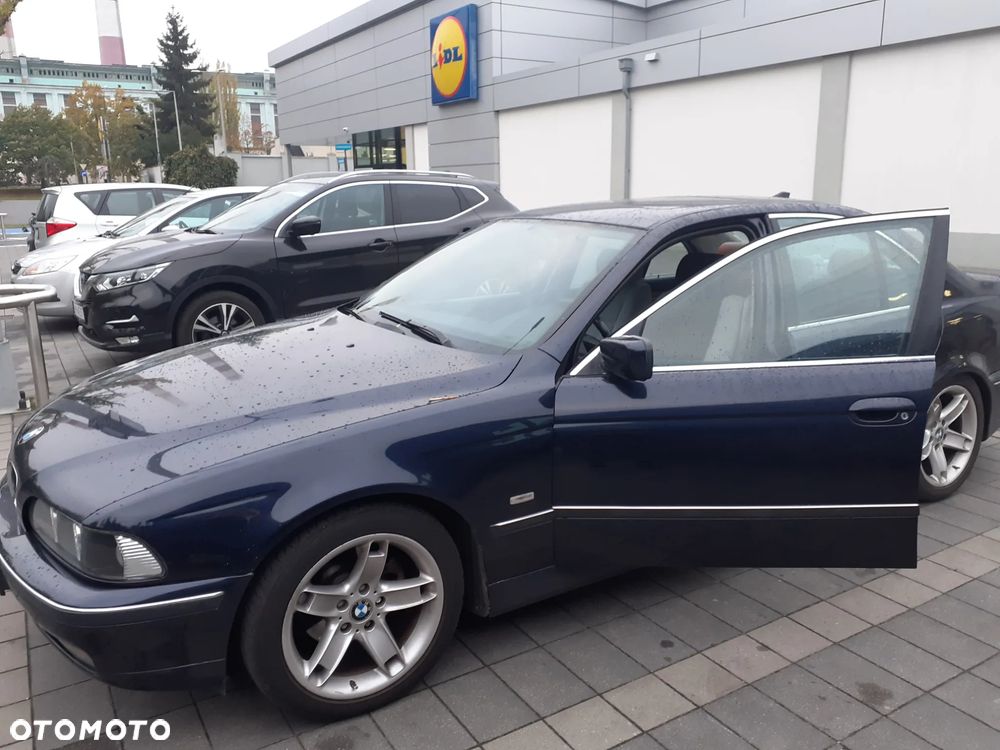 BMW Seria 5 523i - 8