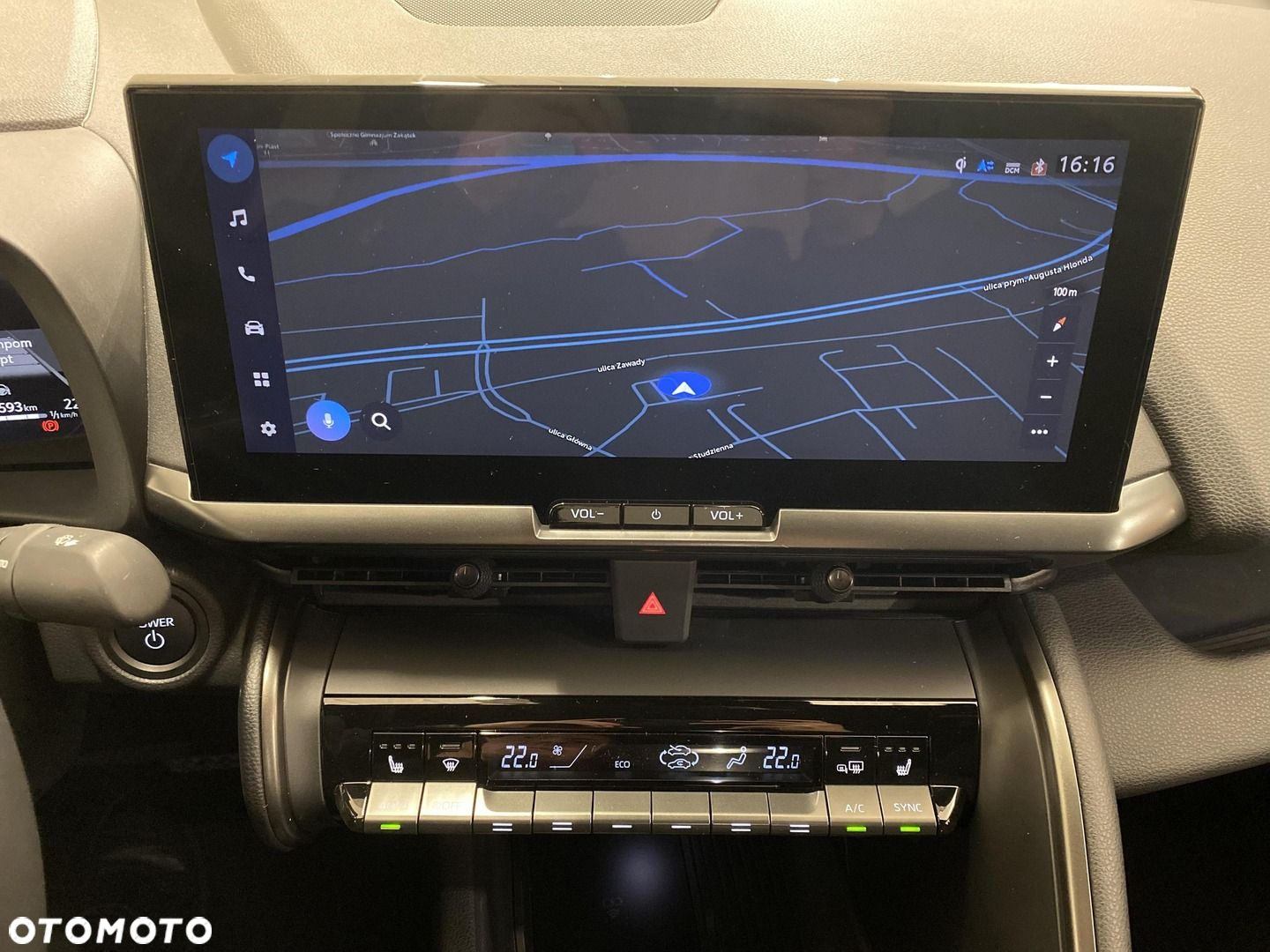 Toyota C-HR - 16