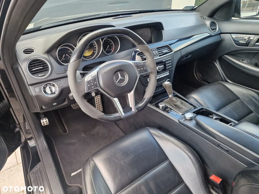 Mercedes-Benz Klasa C 63 AMG AMG SPEEDSHIFT MCT AMG Performance Package Edition 1 - 18