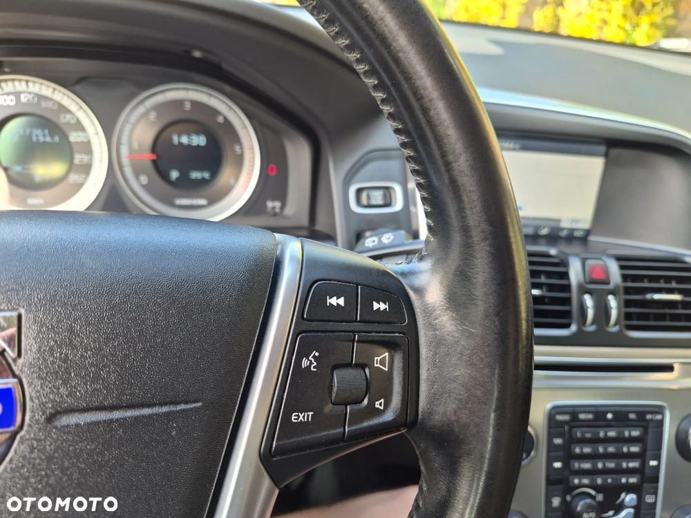 Volvo XC 60 - 18
