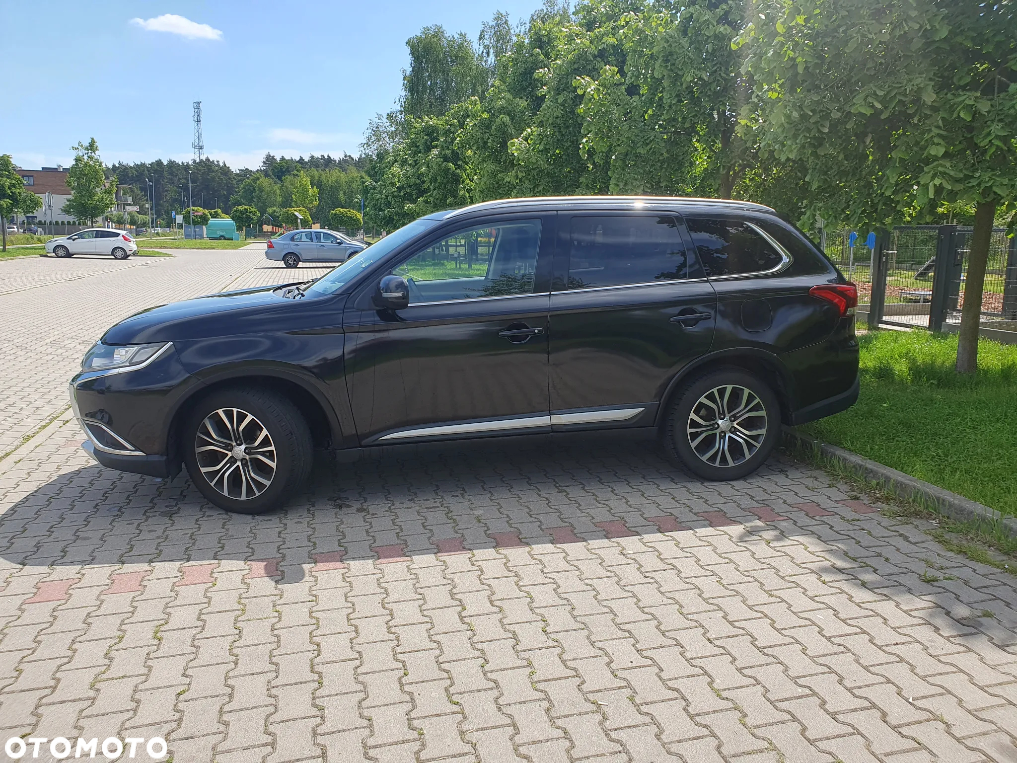 Mitsubishi Outlander 2.2 DID Intense + 4WD - 4