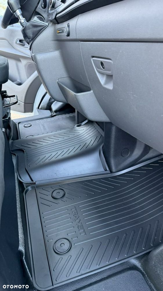 Ford Transit - 32