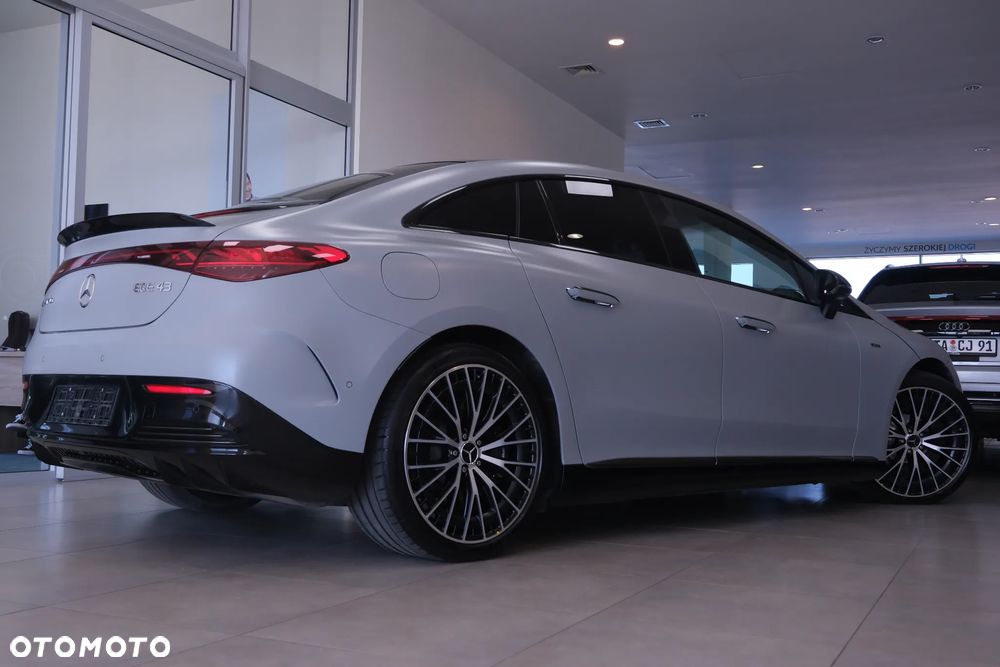 Mercedes-Benz EQE AMG 43 4Matic AMG Premium - 8