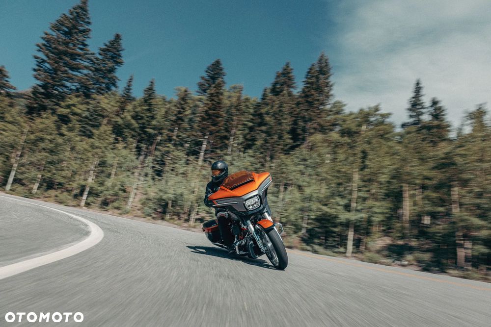 Harley-Davidson CVO Street Glide - 2