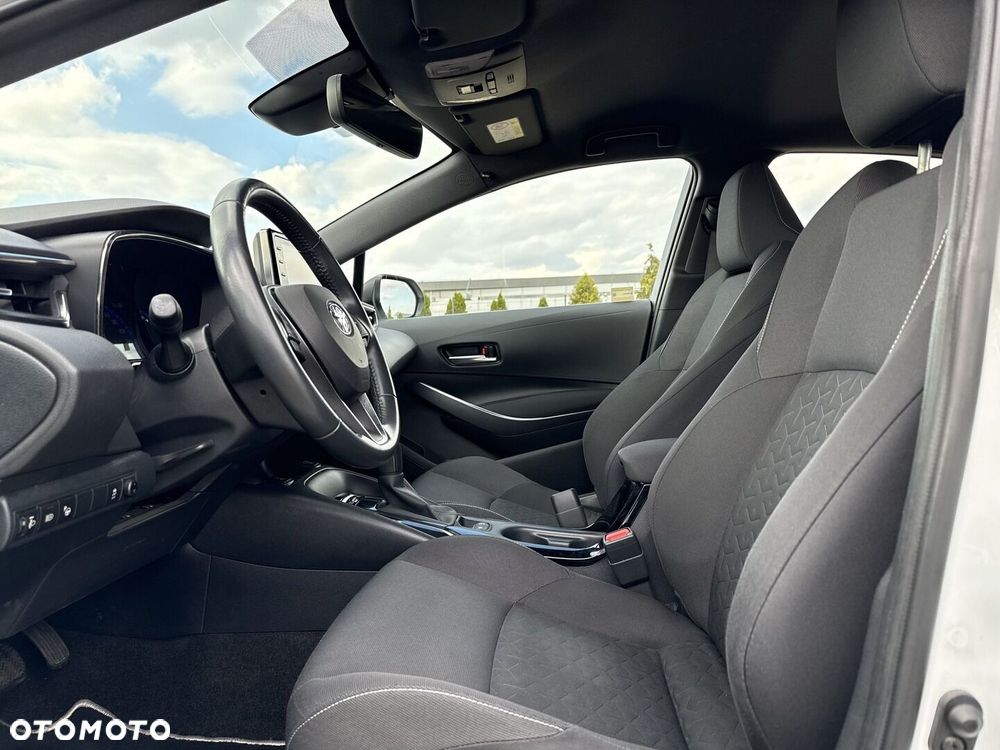 Toyota Corolla 1.8 Hybrid Comfort - 17