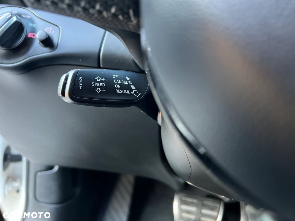 Audi A4 Avant 2.0 TDI DPF clean diesel quattro S tronic S line Sportpaket - 15