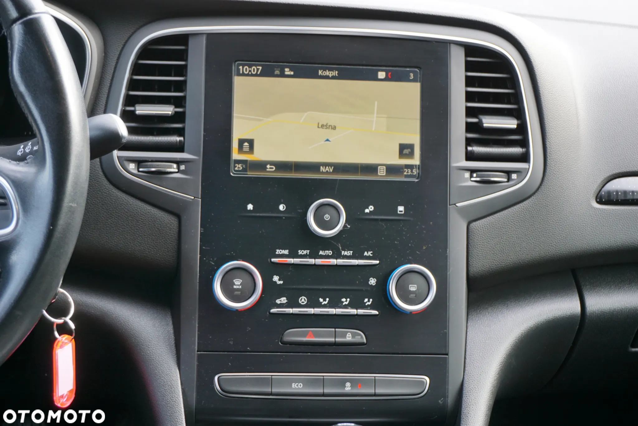 Renault Megane Grandtour ENERGY TCe 100 INTENS - 21