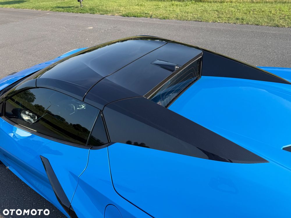 Chevrolet Corvette - 9