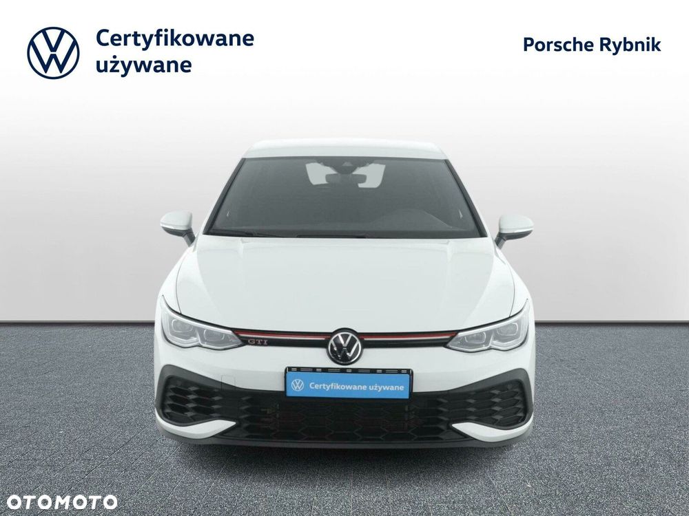 Volkswagen Golf - 8