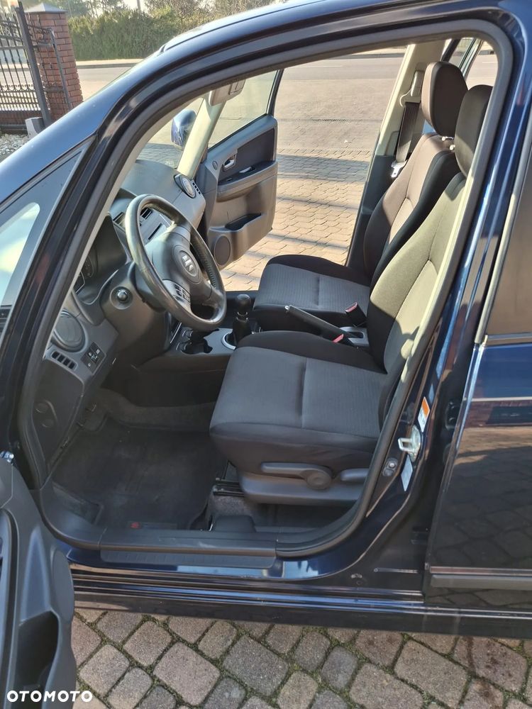 Suzuki SX4 - 7