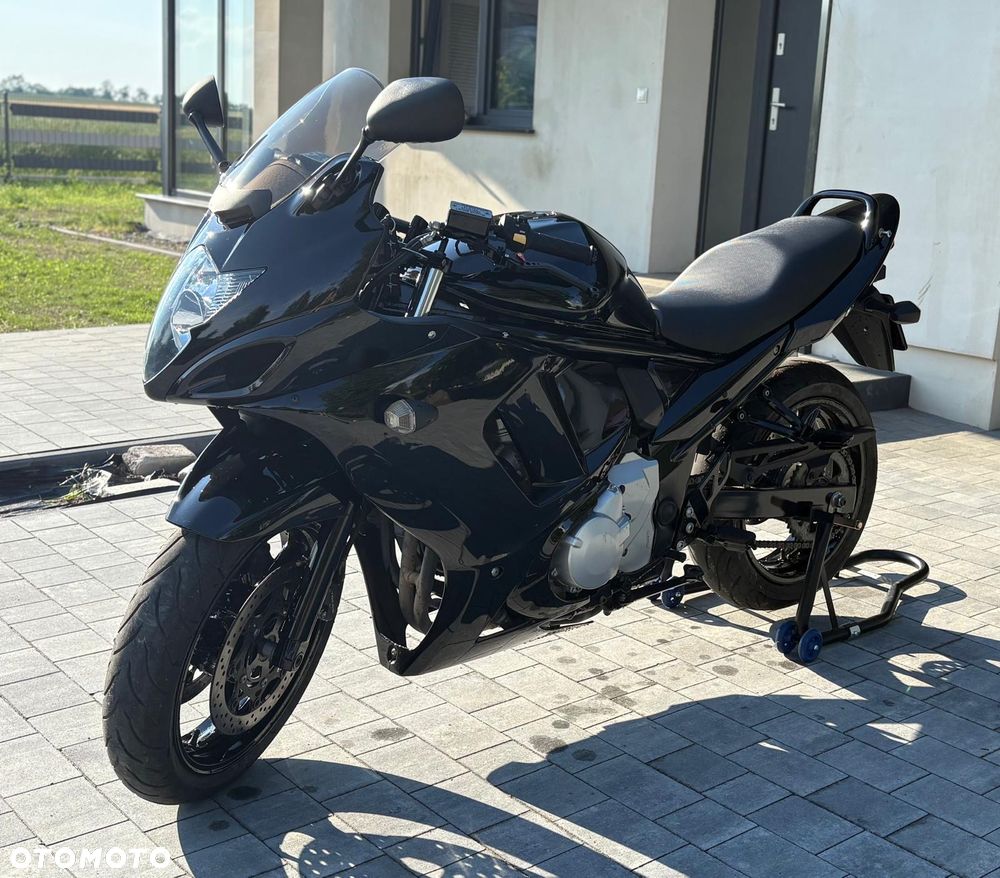 Suzuki GSX-F - Katana - 2