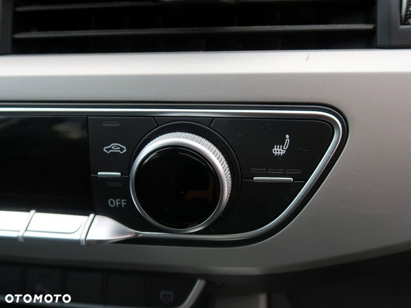 Audi A4 Limousine 35 TFSI mHEV Advanced S tronic - 17