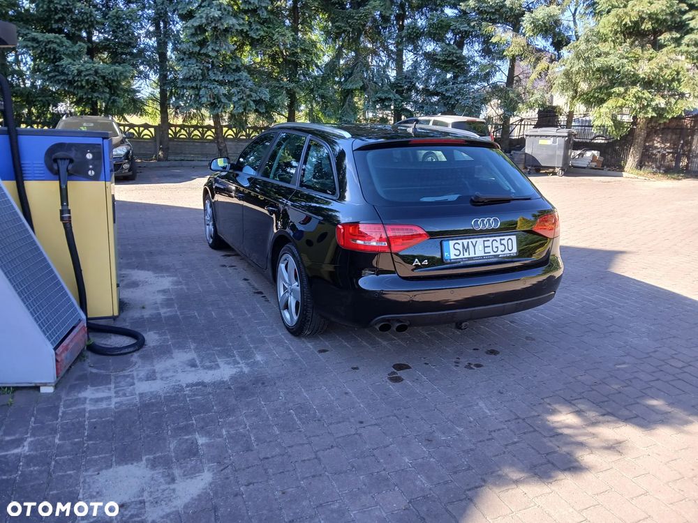 Audi A4 Avant 2.0 TDI - 15