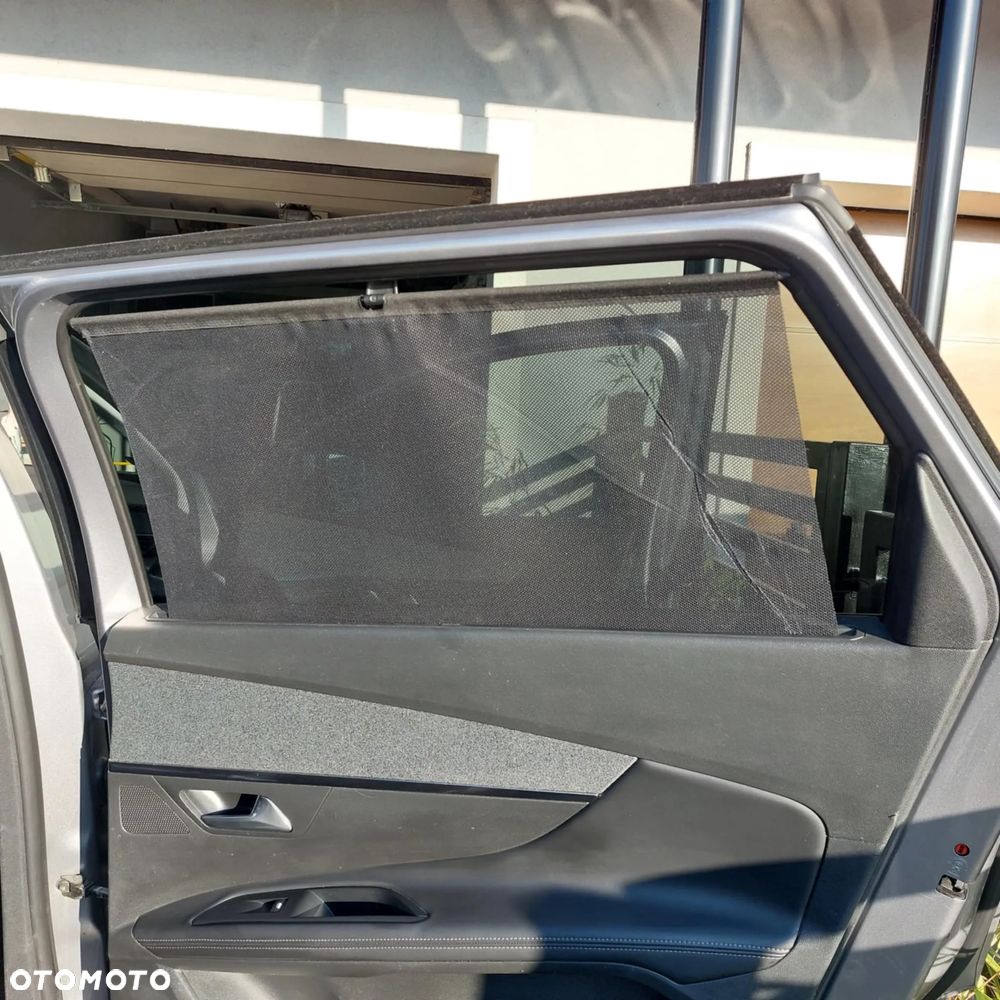 Peugeot 5008 BlueHDI 120 EAT6 Stop & Start Allure - 23