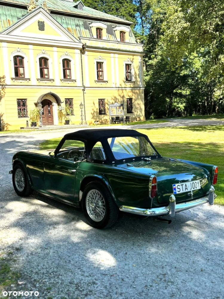 Triumph TR4 - 8