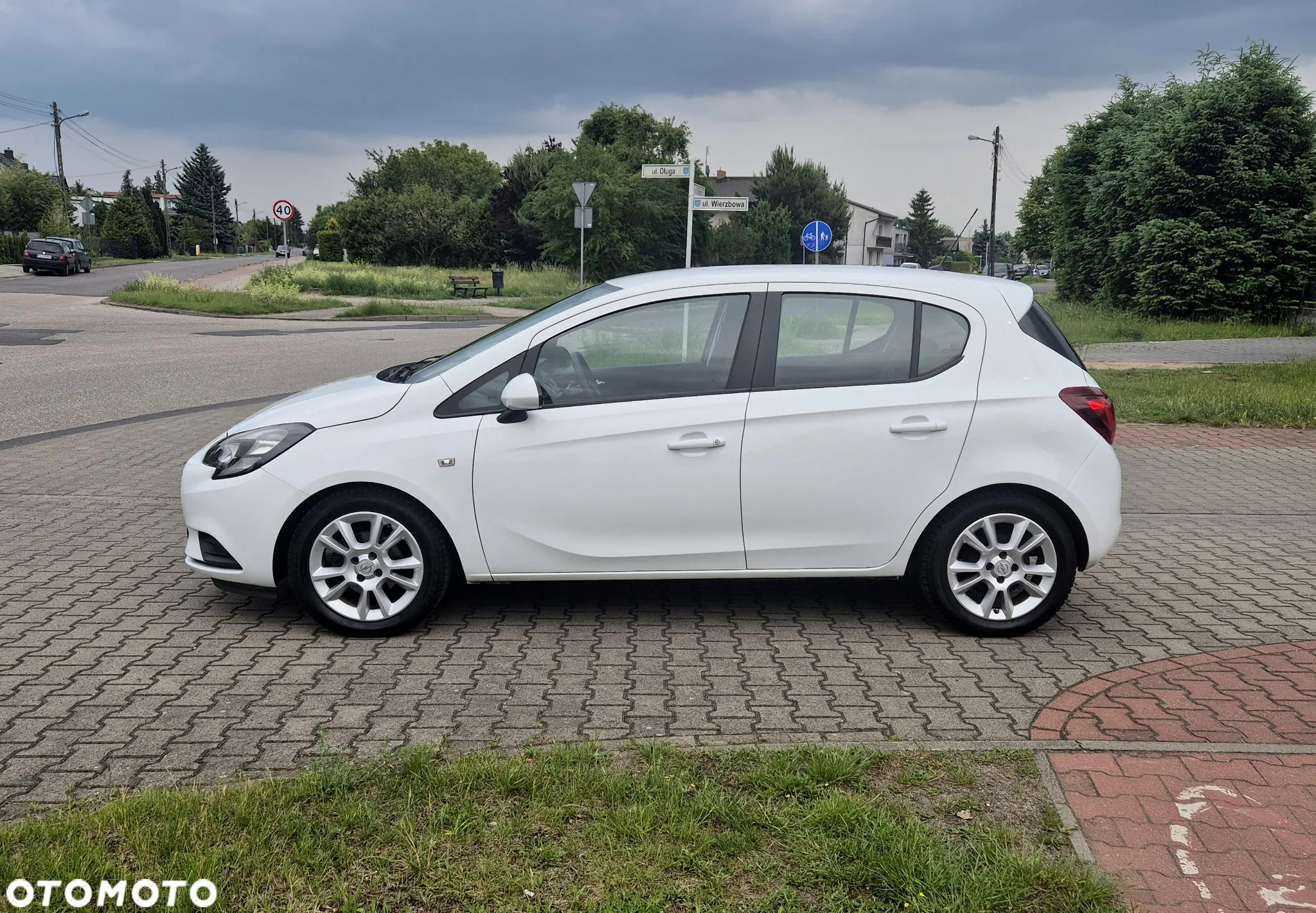 Opel Corsa 1.2 16V Essentia - 5