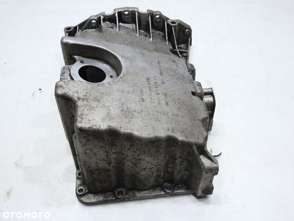 MISKA OLEJOWA AUDI A4 B7 2.0 TFSI 06B103603AS - 9