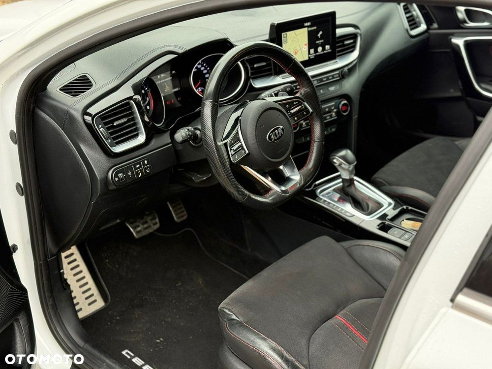 Kia ProCeed 1.6 T-GDI DCT7 OPF GT - 15