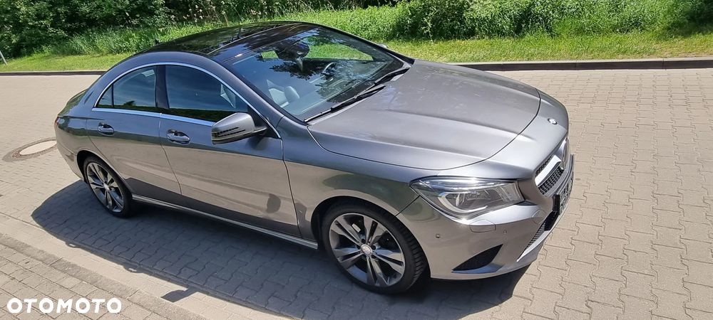 Mercedes-Benz CLA 250 4Matic 7G-DCT UrbanStyle Edition - 12