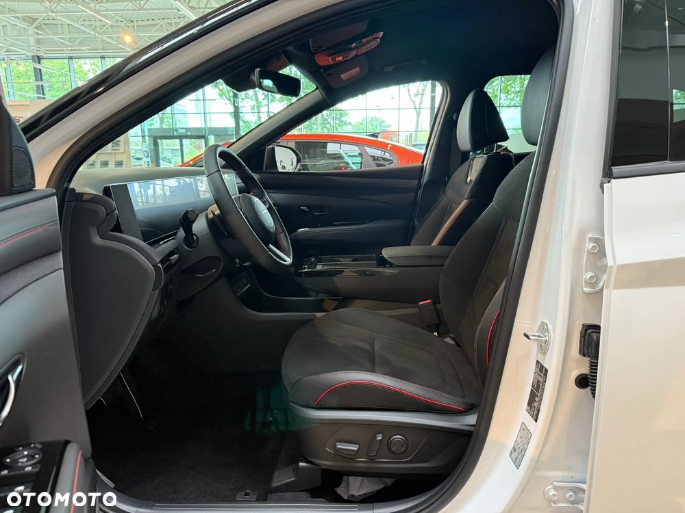 Hyundai Tucson - 8