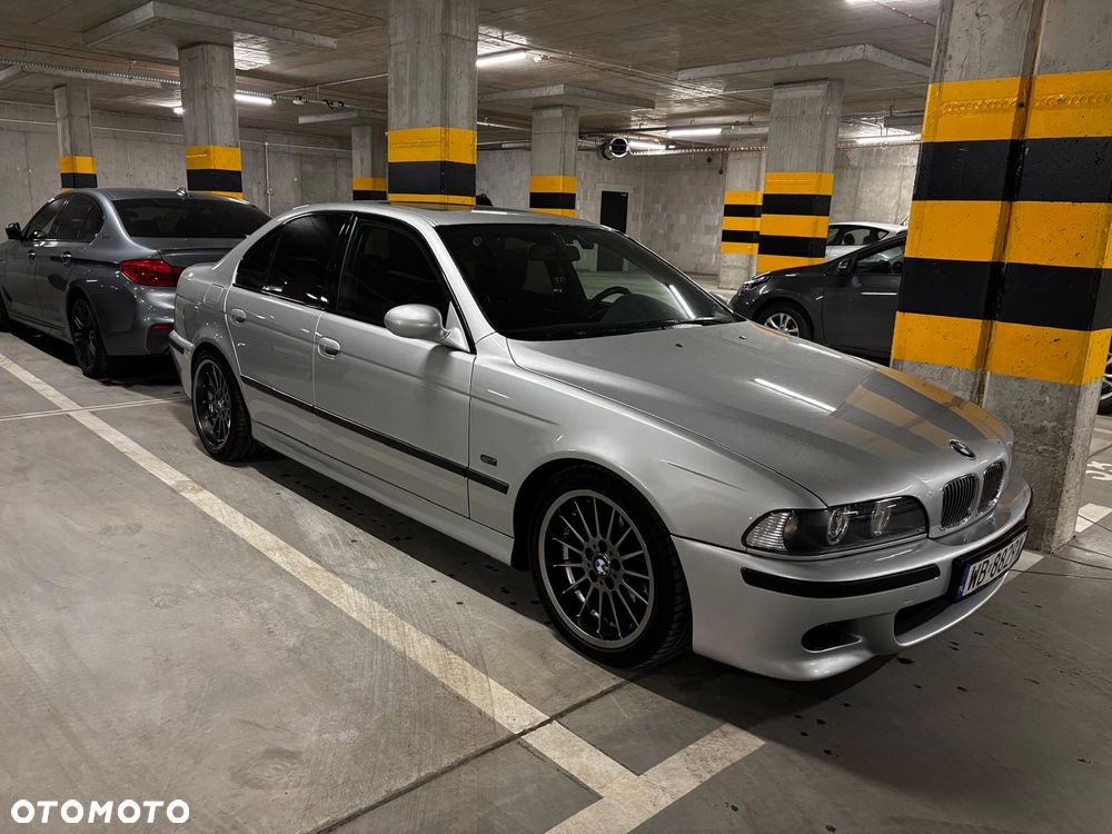 BMW Seria 5 - 1