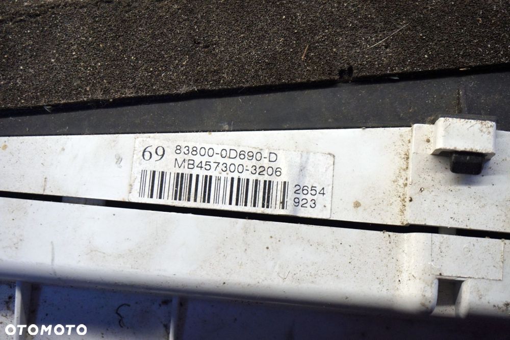 LICZNIK ZEGARY YARIS II 1.4 D4D 83800-0D690-D TOYOTA 2005-2009 - 3