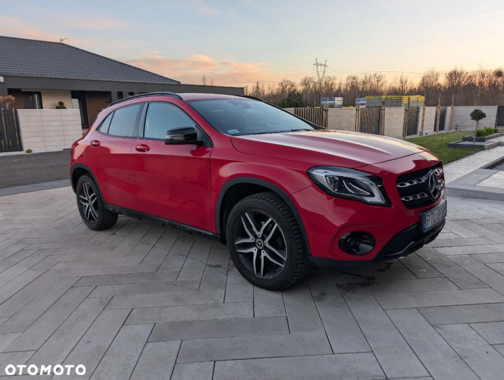 Mercedes-Benz GLA 180 d 7G-DCT - 1