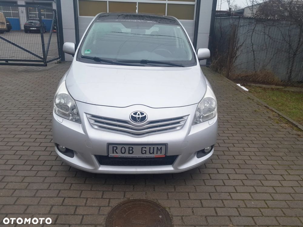 Toyota Verso 1.8 7-Sitzer Comfort - 7