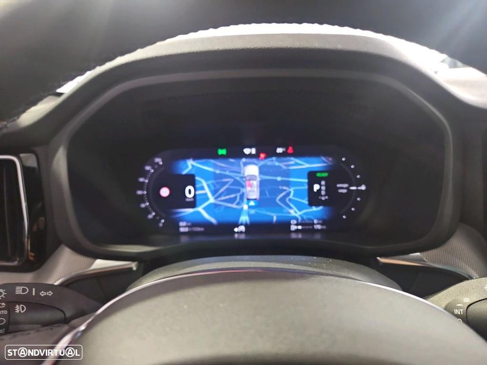 Volvo XC 60 2.0 T6 PHEV Black Edition - 6