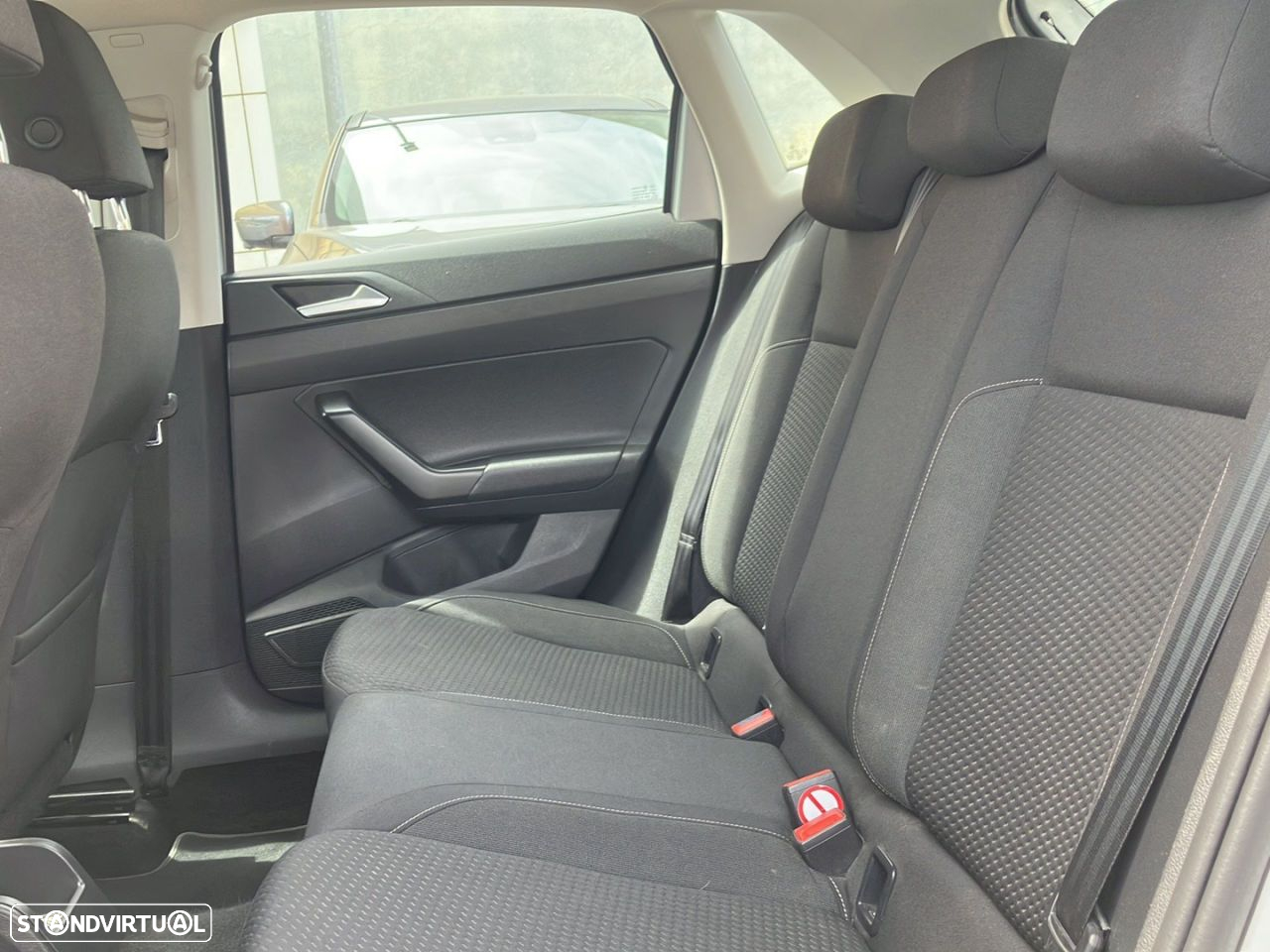 VW Polo 1.0 Confortline - 19