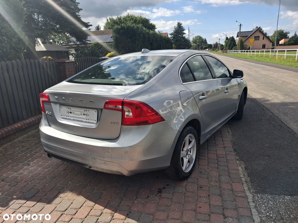Volvo S60 D2 Edition - 10