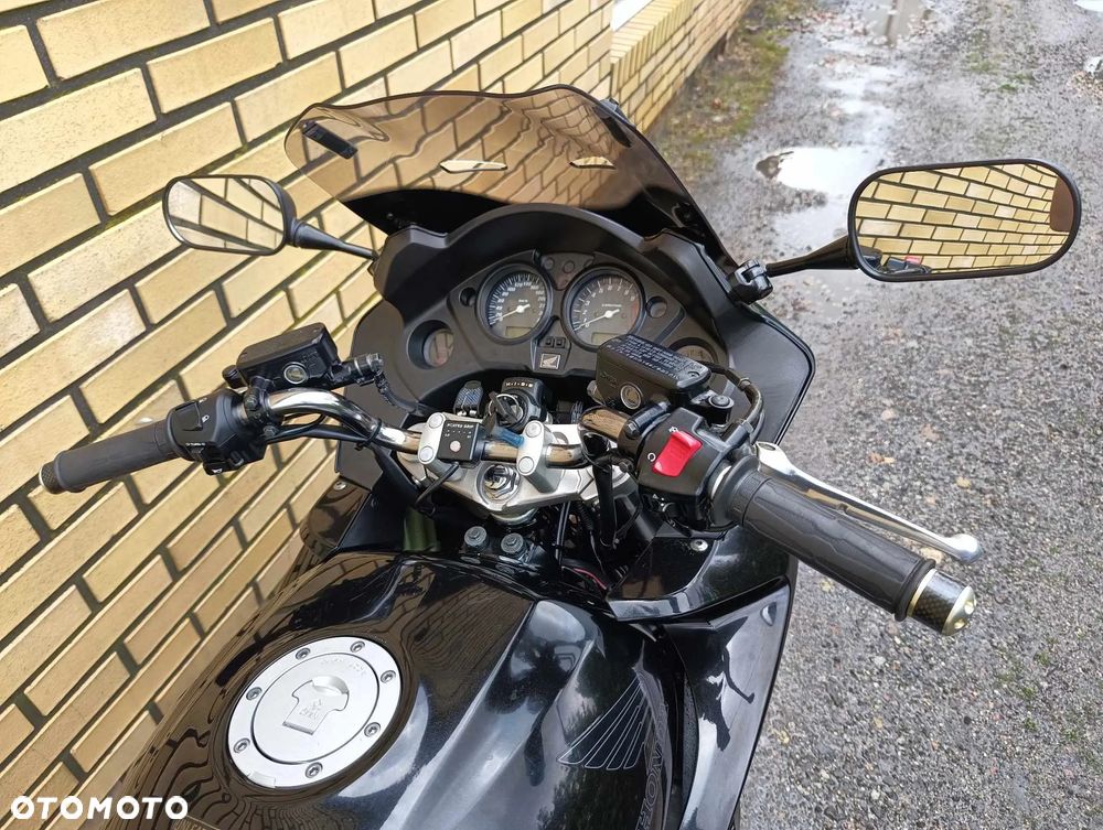 Honda CBF - 14