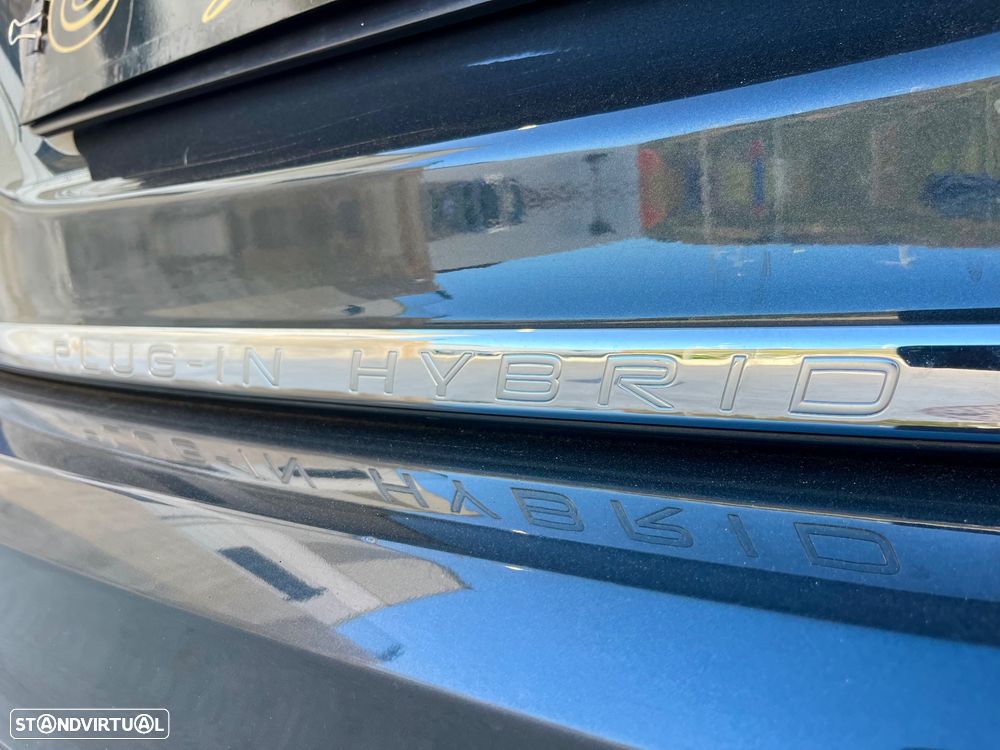 Volvo V60 D6 Plug-In-Hybrid AWD Geartronic Summum - 24
