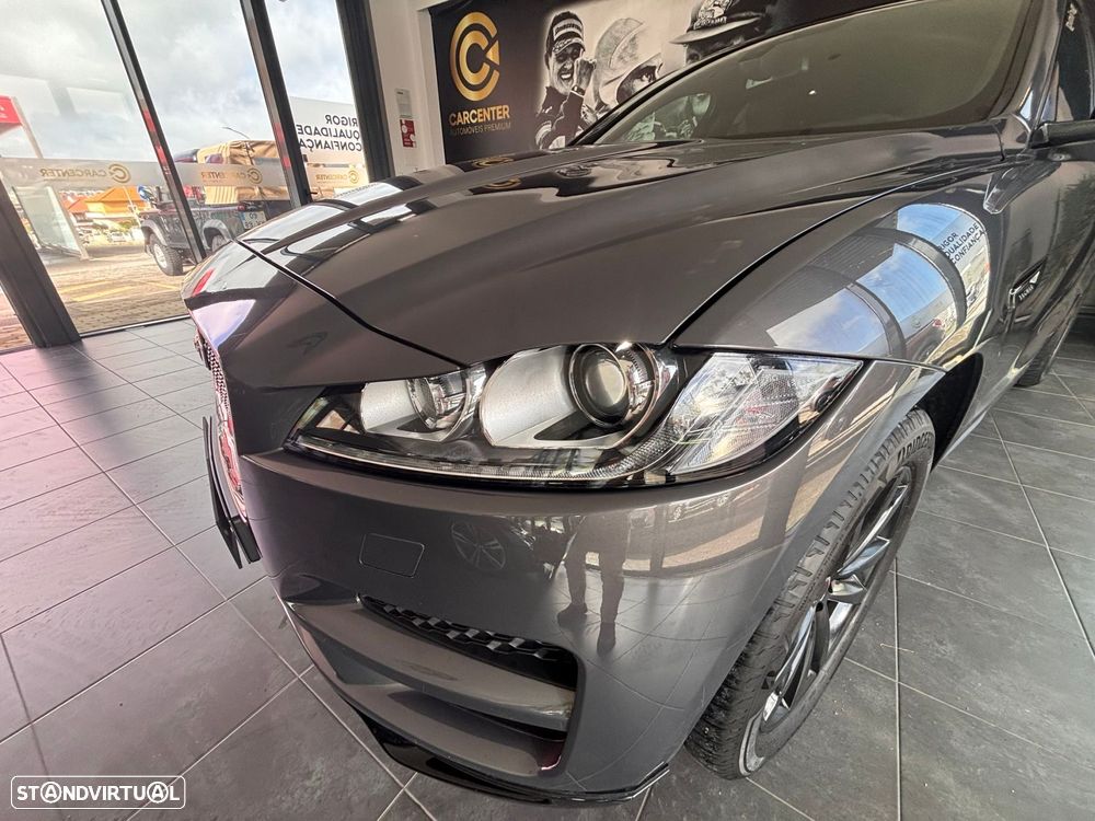 Jaguar F-Pace 2.0 i4D Pure - 4