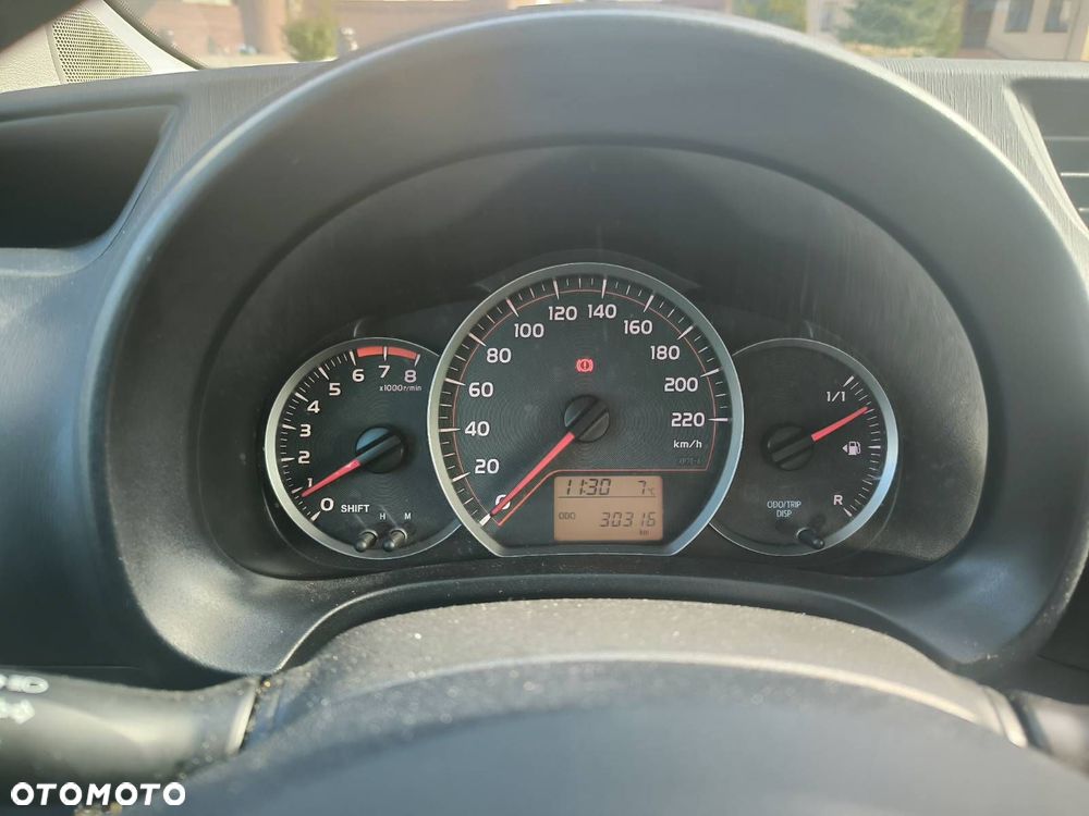 Toyota Yaris 1.33 Sol - 13
