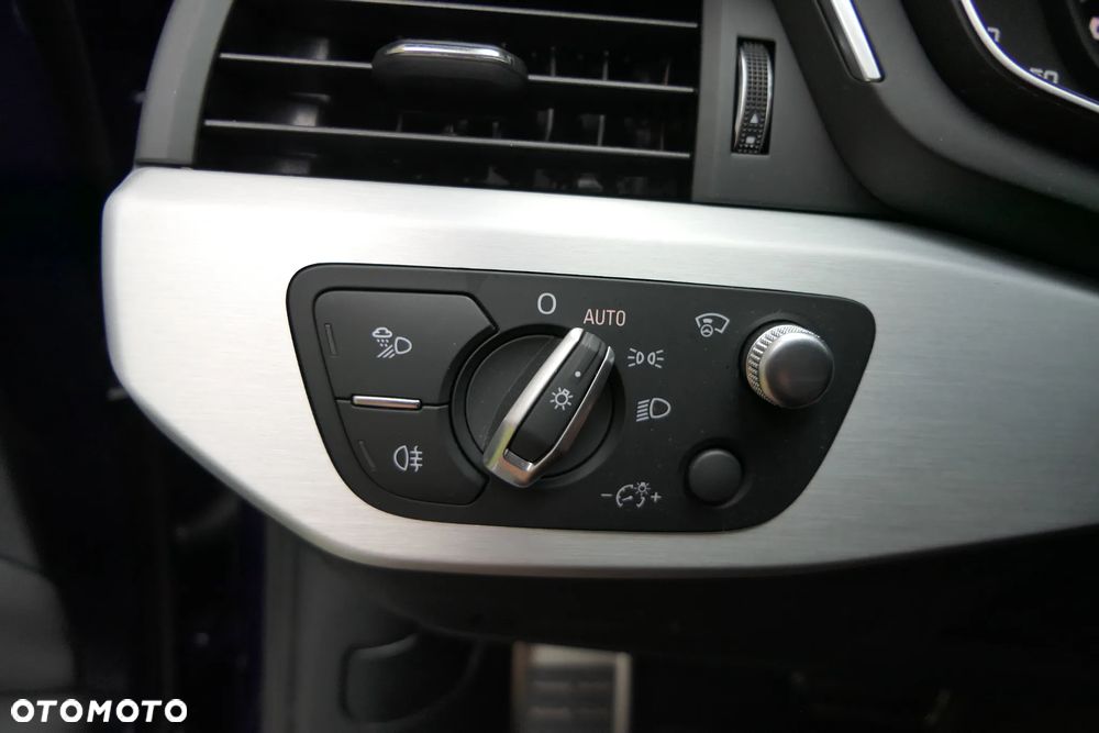 Audi A4 Avant 2.0 TFSI ultra S tronic sport - 35