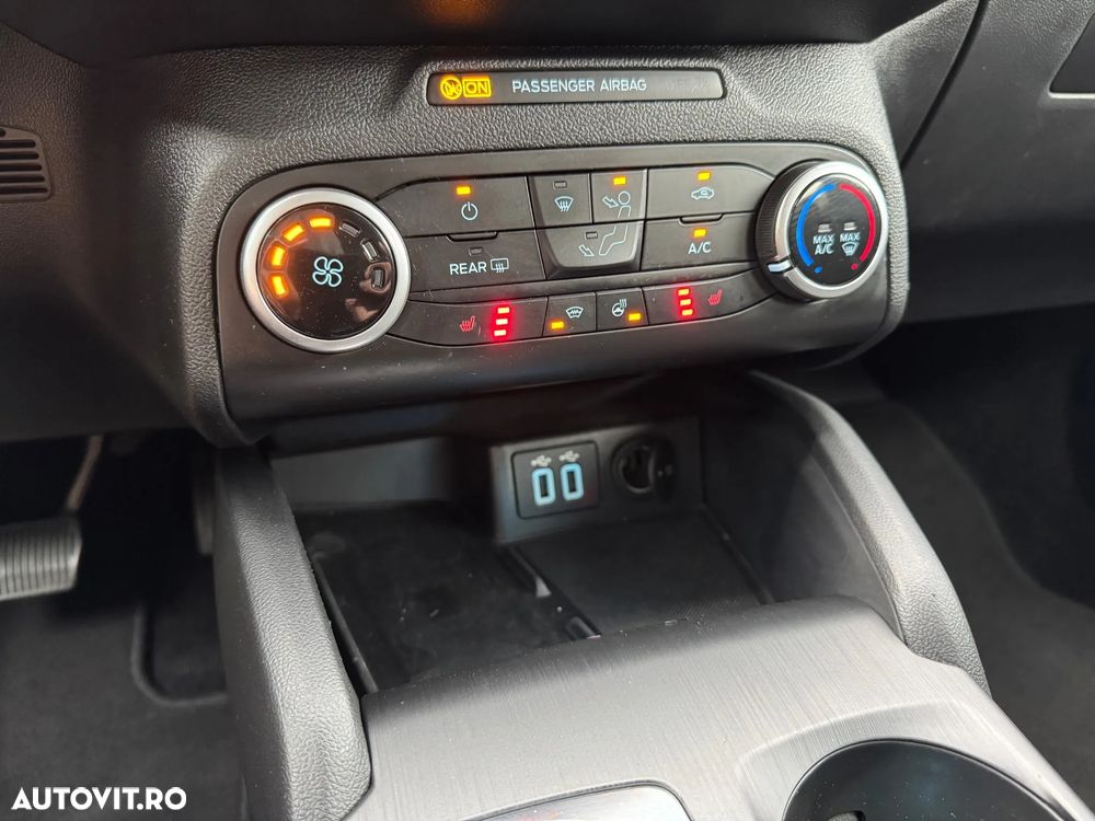 Ford Focus 2.0 EcoBlue Titanium Business - 12