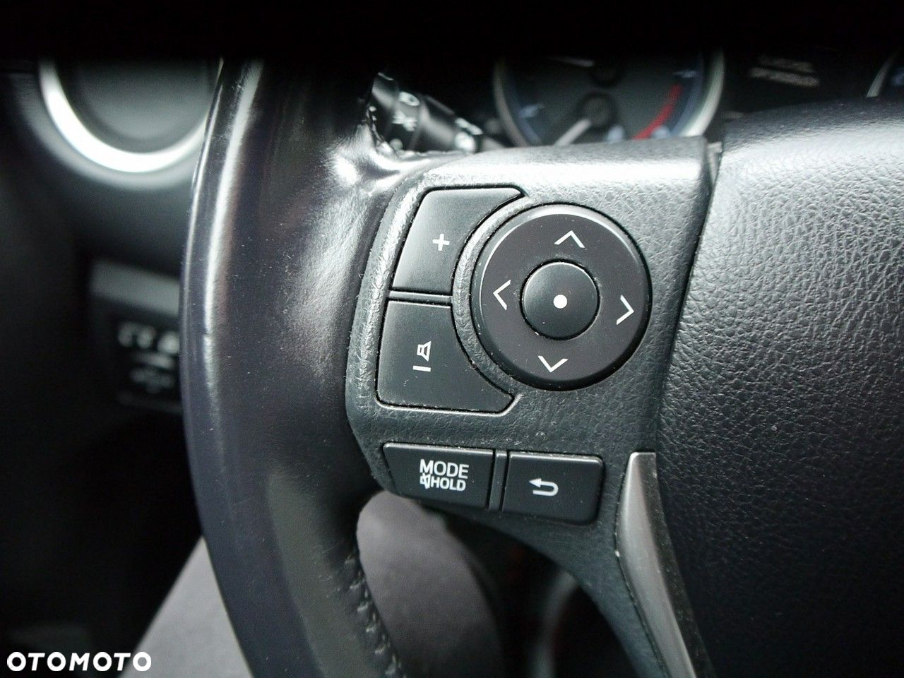 Toyota Auris 2.0 D-4D Touring Sports Comfort - 34