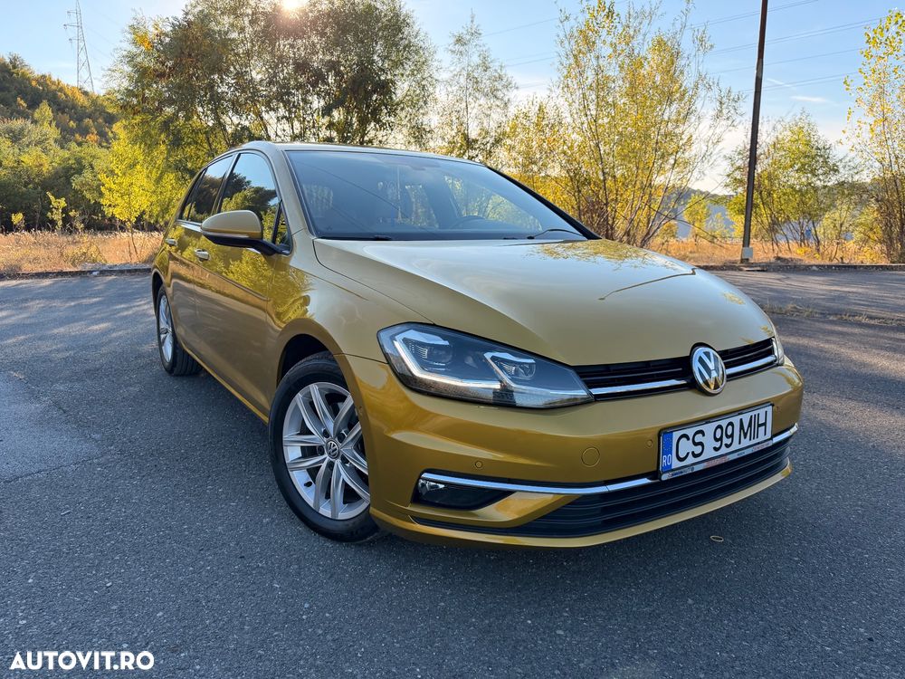 Volkswagen Golf - 10
