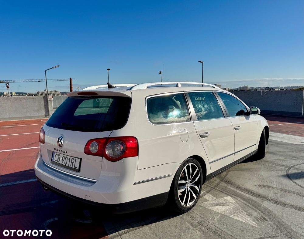 Volkswagen Passat 2.0 TSI Highline - 2