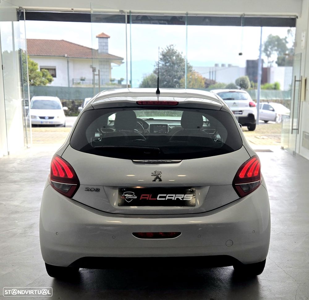 Peugeot 208 1.2 PureTech Allure - 6