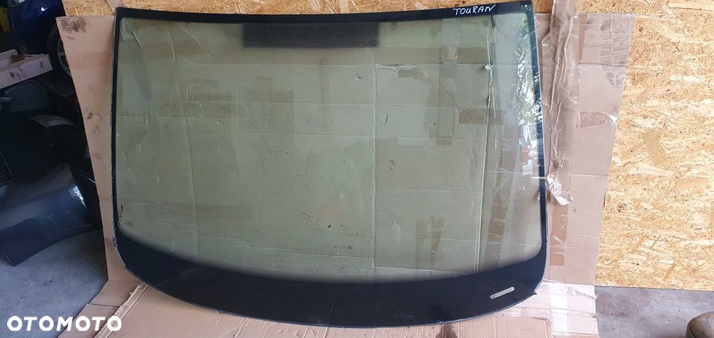 Szyba czołowa przód przednia VW Touran I AS1 04r - 1