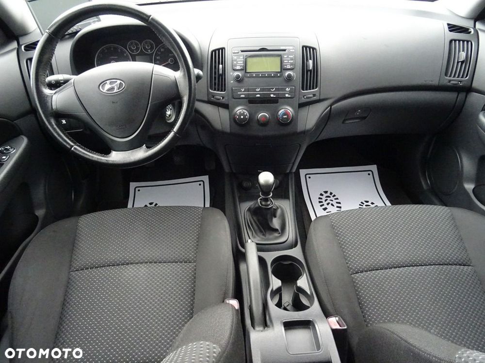 Hyundai i30 1.4 Classic + EU5 - 10