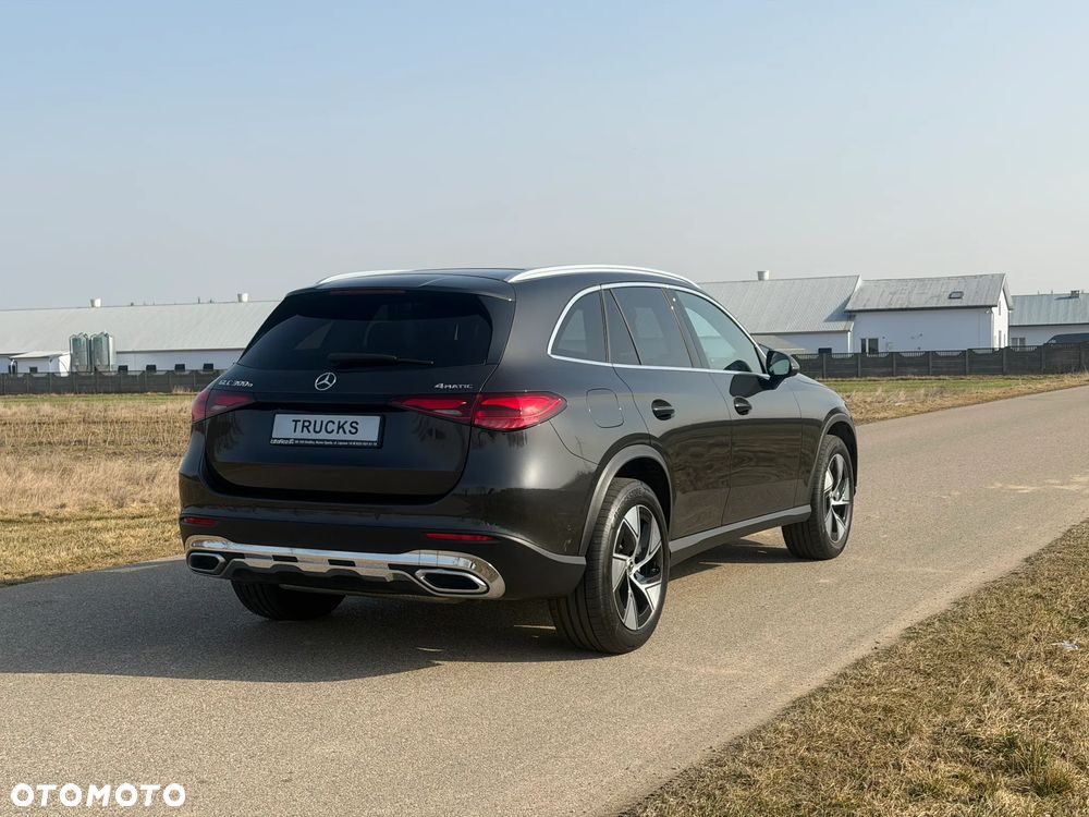 Mercedes-Benz GLC 300 de 4Matic 9G-TRONIC Exclusive - 9