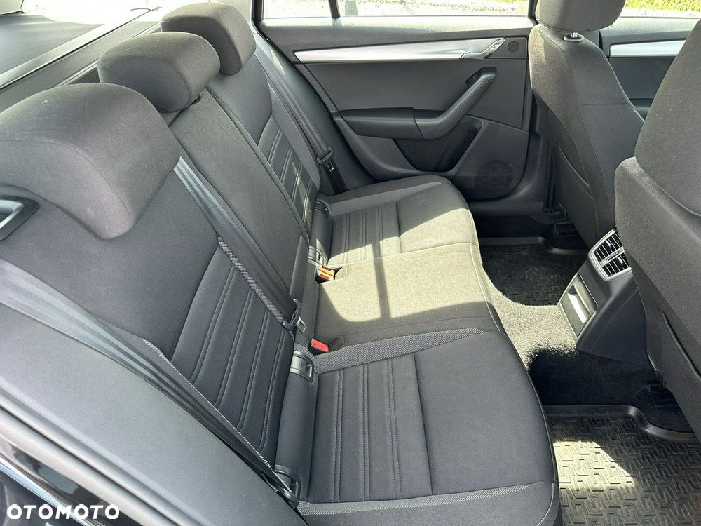 Skoda Octavia - 24