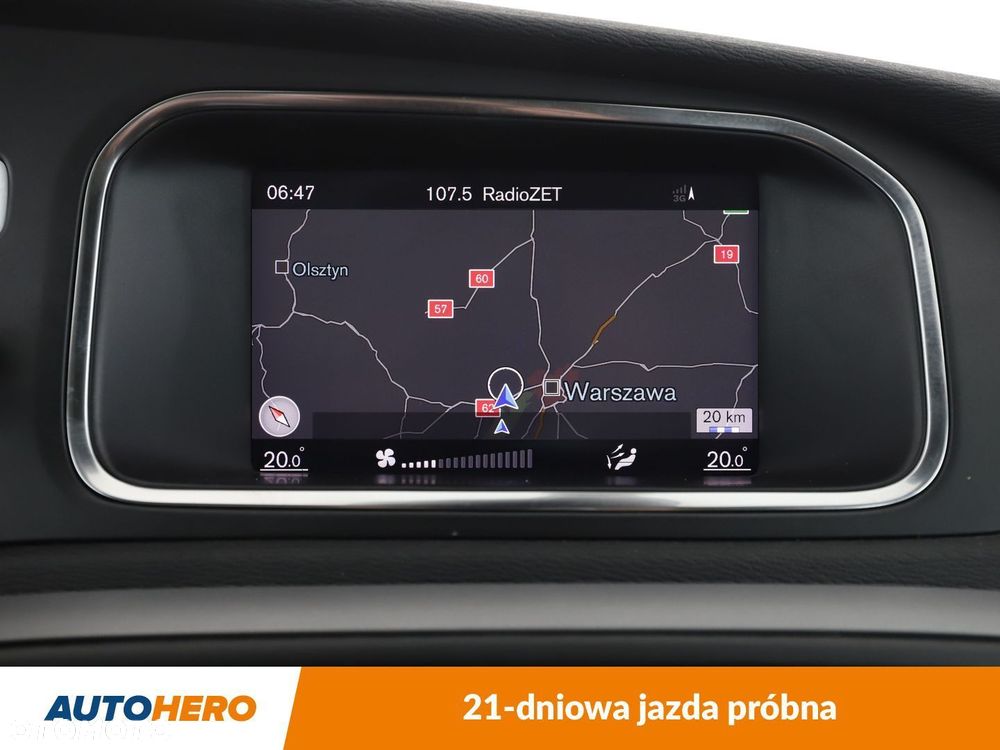 Volvo V40 - 24
