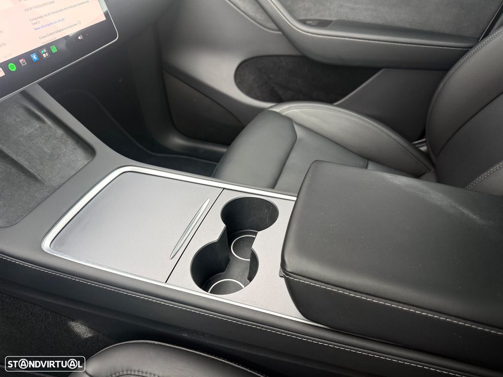 Tesla Model Y Long Range Dual Motor AWD - 22